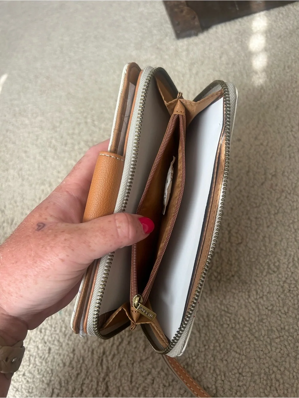 Fossil compact wristlet